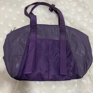 Lululemon Athletica Free to Be Sports Bag Duffle Luggage Gym Tote Purple Yoga